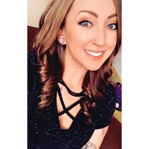 Meet your Posher, Caity